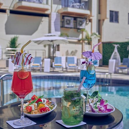 Regenta Central Imperial Candolim Goa Exterior photo